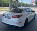 Белый Киа K5, объемом двигателя 2 л и пробегом 290 тыс. км за 8800 $, фото 9 на Automoto.ua