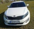 Белый Киа K5, объемом двигателя 2 л и пробегом 300 тыс. км за 7500 $, фото 1 на Automoto.ua