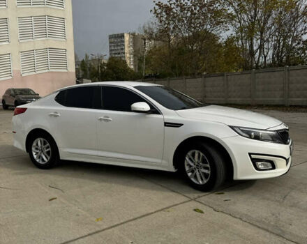 Белый Киа K5, объемом двигателя 2 л и пробегом 199 тыс. км за 12700 $, фото 13 на Automoto.ua