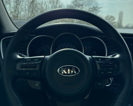 Белый Киа K5, объемом двигателя 2 л и пробегом 199 тыс. км за 12700 $, фото 34 на Automoto.ua