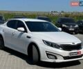 Белый Киа K5, объемом двигателя 2 л и пробегом 246 тыс. км за 10240 $, фото 3 на Automoto.ua