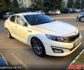Белый Киа K5, объемом двигателя 2 л и пробегом 245 тыс. км за 9999 $, фото 1 на Automoto.ua