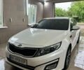 Білий Кіа K5, об'ємом двигуна 2 л та пробігом 244 тис. км за 9000 $, фото 1 на Automoto.ua