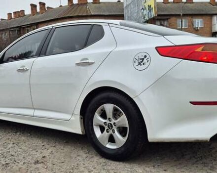 Белый Киа K5, объемом двигателя 2 л и пробегом 229 тыс. км за 9500 $, фото 4 на Automoto.ua