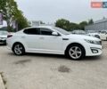 Белый Киа K5, объемом двигателя 2 л и пробегом 219 тыс. км за 11500 $, фото 3 на Automoto.ua