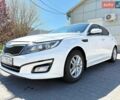 Білий Кіа K5, об'ємом двигуна 2 л та пробігом 198 тис. км за 10500 $, фото 1 на Automoto.ua