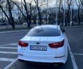 Белый Киа K5, объемом двигателя 2 л и пробегом 280 тыс. км за 8500 $, фото 1 на Automoto.ua