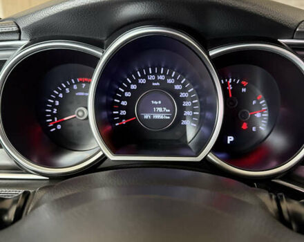 Белый Киа K5, объемом двигателя 2 л и пробегом 200 тыс. км за 10500 $, фото 8 на Automoto.ua