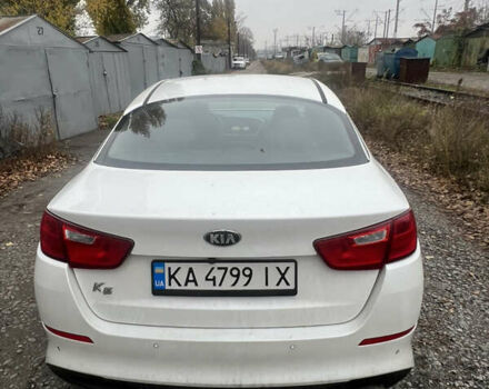 Белый Киа K5, объемом двигателя 2 л и пробегом 295 тыс. км за 7900 $, фото 4 на Automoto.ua