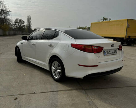 Белый Киа K5, объемом двигателя 2 л и пробегом 199 тыс. км за 12700 $, фото 7 на Automoto.ua