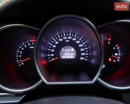 Белый Киа K5, объемом двигателя 2 л и пробегом 202 тыс. км за 11800 $, фото 24 на Automoto.ua
