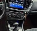 Белый Киа K5, объемом двигателя 2 л и пробегом 229 тыс. км за 9500 $, фото 8 на Automoto.ua