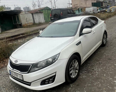 Белый Киа K5, объемом двигателя 2 л и пробегом 295 тыс. км за 7900 $, фото 1 на Automoto.ua