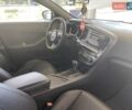 Белый Киа K5, объемом двигателя 2 л и пробегом 290 тыс. км за 8800 $, фото 25 на Automoto.ua