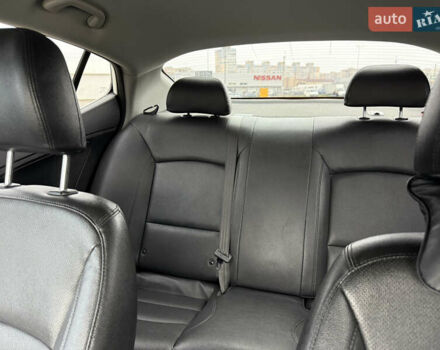 Белый Киа K5, объемом двигателя 2 л и пробегом 238 тыс. км за 11500 $, фото 18 на Automoto.ua