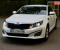 Белый Киа K5, объемом двигателя 2 л и пробегом 202 тыс. км за 11800 $, фото 1 на Automoto.ua