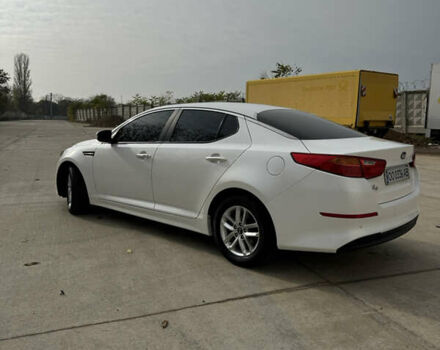 Белый Киа K5, объемом двигателя 2 л и пробегом 199 тыс. км за 12700 $, фото 6 на Automoto.ua