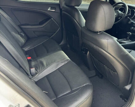 Белый Киа K5, объемом двигателя 2 л и пробегом 199 тыс. км за 12700 $, фото 29 на Automoto.ua