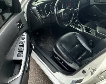 Белый Киа K5, объемом двигателя 2 л и пробегом 247 тыс. км за 7699 $, фото 9 на Automoto.ua