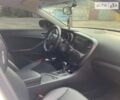Белый Киа K5, объемом двигателя 2 л и пробегом 175 тыс. км за 10200 $, фото 7 на Automoto.ua