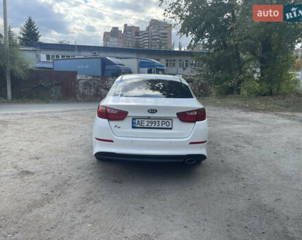 Белый Киа K5, объемом двигателя 2 л и пробегом 296 тыс. км за 12000 $, фото 5 на Automoto.ua