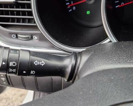 Белый Киа K5, объемом двигателя 2 л и пробегом 229 тыс. км за 9500 $, фото 11 на Automoto.ua