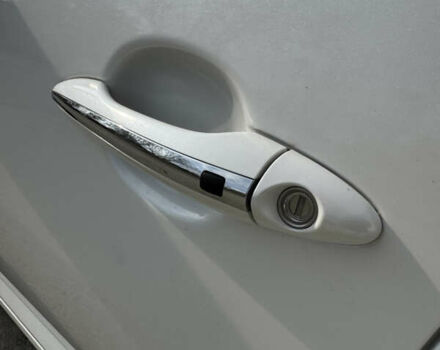 Белый Киа K5, объемом двигателя 2 л и пробегом 199 тыс. км за 12700 $, фото 33 на Automoto.ua