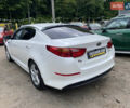 Белый Киа K5, объемом двигателя 2 л и пробегом 217 тыс. км за 11000 $, фото 4 на Automoto.ua