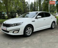 Белый Киа K5, объемом двигателя 2 л и пробегом 226 тыс. км за 10490 $, фото 4 на Automoto.ua