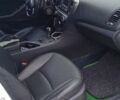 Белый Киа K5, объемом двигателя 2 л и пробегом 300 тыс. км за 8000 $, фото 3 на Automoto.ua