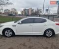 Белый Киа K5, объемом двигателя 2 л и пробегом 295 тыс. км за 8500 $, фото 2 на Automoto.ua