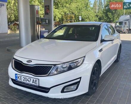 Белый Киа K5, объемом двигателя 2 л и пробегом 290 тыс. км за 8800 $, фото 2 на Automoto.ua