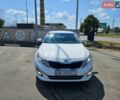 Білий Кіа K5, об'ємом двигуна 2 л та пробігом 378 тис. км за 8600 $, фото 1 на Automoto.ua