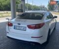 Белый Киа K5, объемом двигателя 2 л и пробегом 290 тыс. км за 8800 $, фото 10 на Automoto.ua