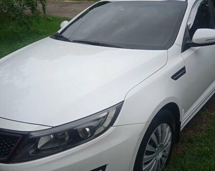 Белый Киа K5, объемом двигателя 2 л и пробегом 300 тыс. км за 8000 $, фото 5 на Automoto.ua