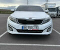 Белый Киа K5, объемом двигателя 2 л и пробегом 272 тыс. км за 9900 $, фото 1 на Automoto.ua