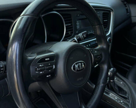 Белый Киа K5, объемом двигателя 2 л и пробегом 247 тыс. км за 8200 $, фото 11 на Automoto.ua