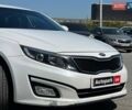 Белый Киа K5, объемом двигателя 2 л и пробегом 246 тыс. км за 10240 $, фото 2 на Automoto.ua