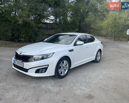 Белый Киа K5, объемом двигателя 2 л и пробегом 296 тыс. км за 12000 $, фото 1 на Automoto.ua