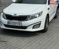 Белый Киа K5, объемом двигателя 2 л и пробегом 263 тыс. км за 8600 $, фото 1 на Automoto.ua