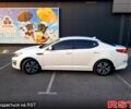 Белый Киа K5, объемом двигателя 2 л и пробегом 340 тыс. км за 8300 $, фото 2 на Automoto.ua