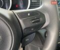 Белый Киа K5, объемом двигателя 2 л и пробегом 290 тыс. км за 8800 $, фото 28 на Automoto.ua