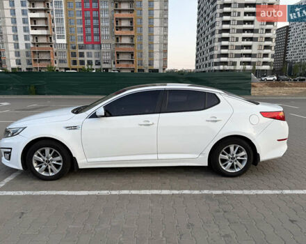 Белый Киа K5, объемом двигателя 2 л и пробегом 376 тыс. км за 8600 $, фото 1 на Automoto.ua