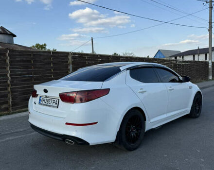 Белый Киа K5, объемом двигателя 2 л и пробегом 150 тыс. км за 10000 $, фото 4 на Automoto.ua