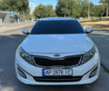 Белый Киа K5, объемом двигателя 2 л и пробегом 247 тыс. км за 8200 $, фото 1 на Automoto.ua