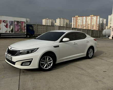 Белый Киа K5, объемом двигателя 2 л и пробегом 199 тыс. км за 12700 $, фото 4 на Automoto.ua