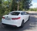 Білий Кіа K5, об'ємом двигуна 2 л та пробігом 483 тис. км за 9250 $, фото 1 на Automoto.ua