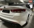 Белый Киа K5, объемом двигателя 2 л и пробегом 200 тыс. км за 11999 $, фото 13 на Automoto.ua