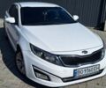 Белый Киа K5, объемом двигателя 2 л и пробегом 245 тыс. км за 9700 $, фото 2 на Automoto.ua
