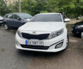 Белый Киа K5, объемом двигателя 2 л и пробегом 383 тыс. км за 8199 $, фото 2 на Automoto.ua